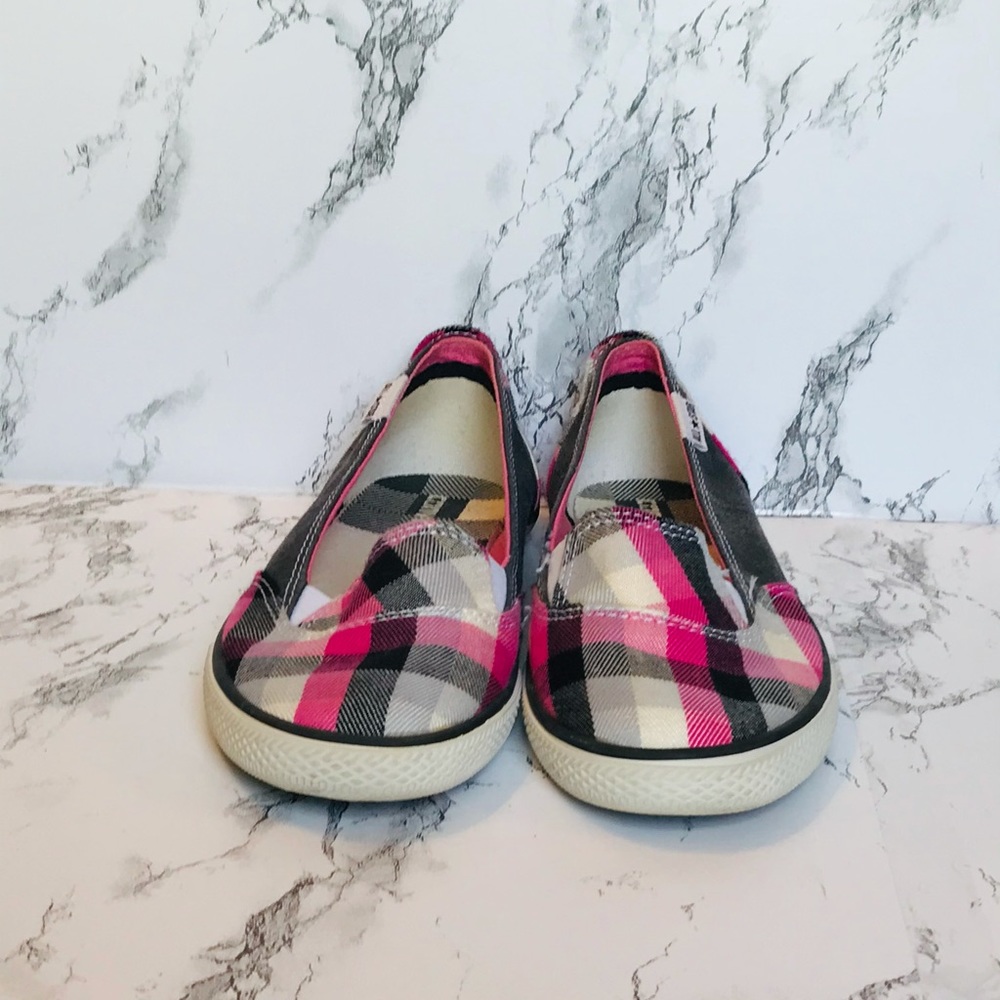 All Star/1 Converse Pink, Black, And White. Causal